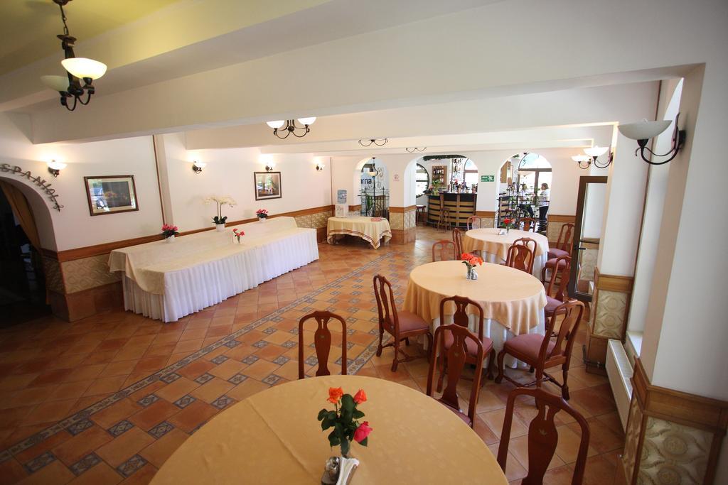 Hotel Ruia โปยานาบราซอฟ ภายนอก รูปภาพ